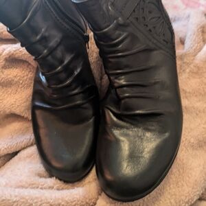 Rockport short leather boots 7.5 EUC
